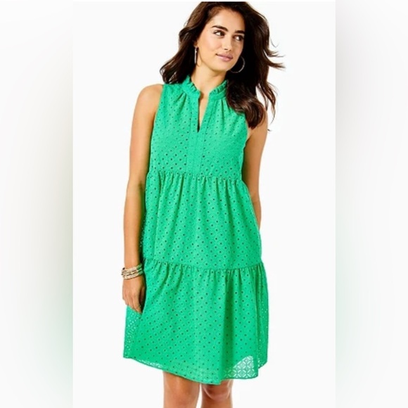 Lilly Pulitzer Dresses & Skirts - Lilly Pulitzer Novella Green Eyelet Swing Dress Size XXS Pockets!